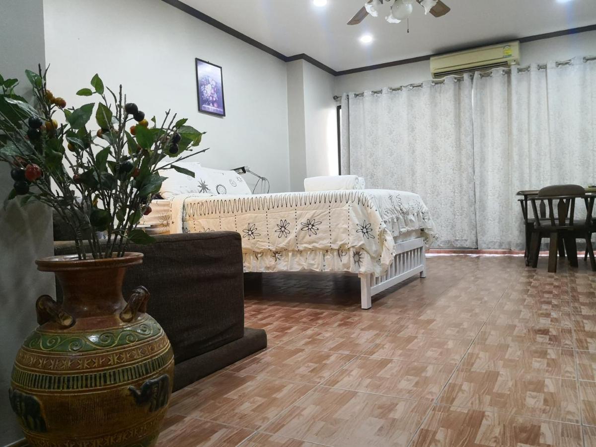 Condominum In Jomtien Beach With Sea View, Balcony And Free Wifi Pattaya Εξωτερικό φωτογραφία
