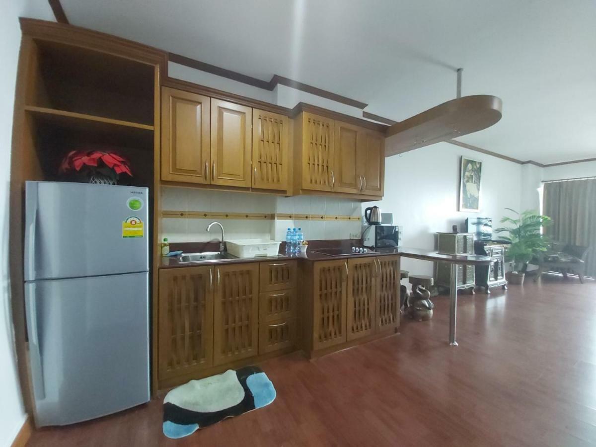 Condominum In Jomtien Beach With Sea View, Balcony And Free Wifi Pattaya Εξωτερικό φωτογραφία