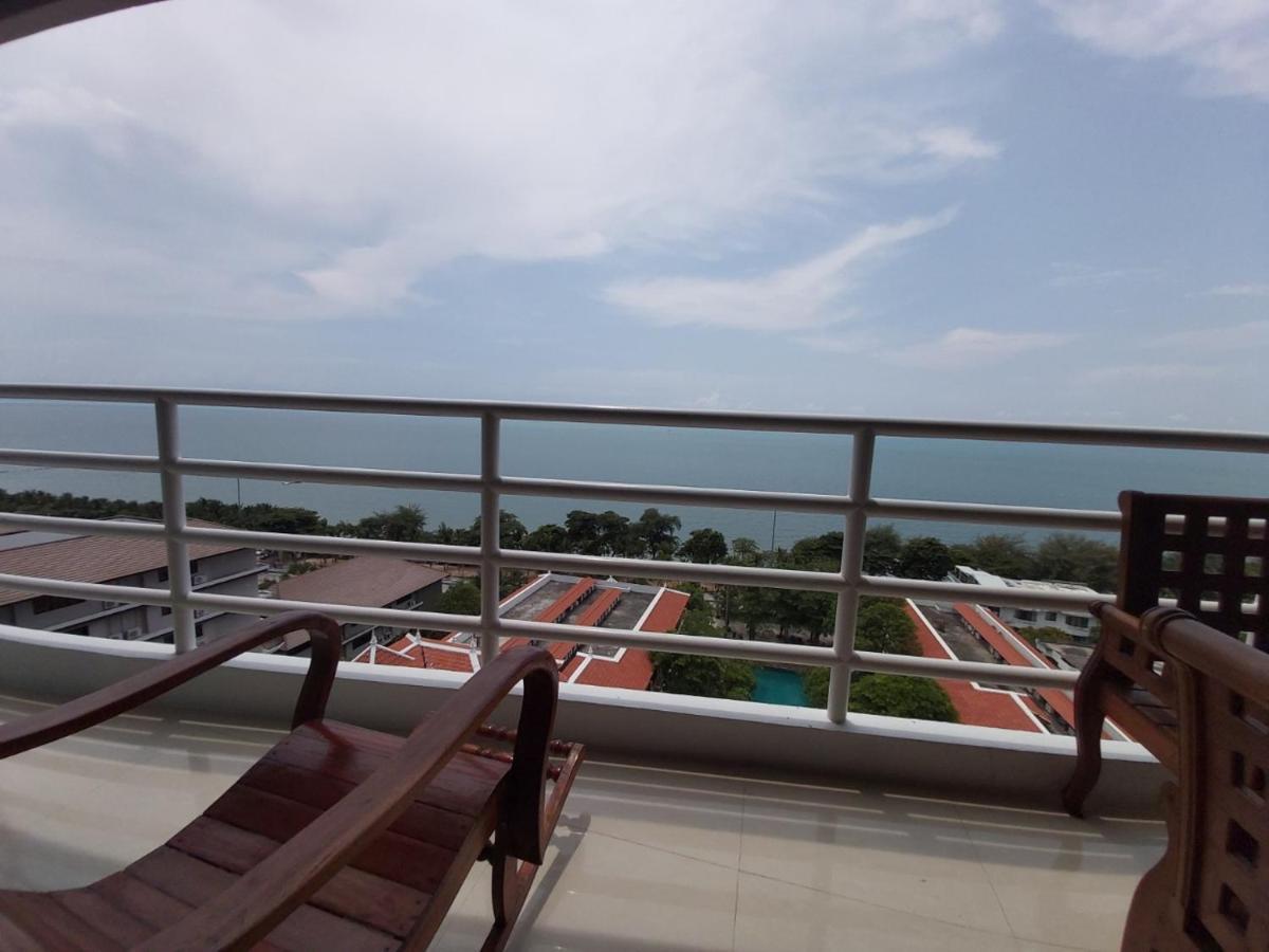 Condominum In Jomtien Beach With Sea View, Balcony And Free Wifi Pattaya Εξωτερικό φωτογραφία